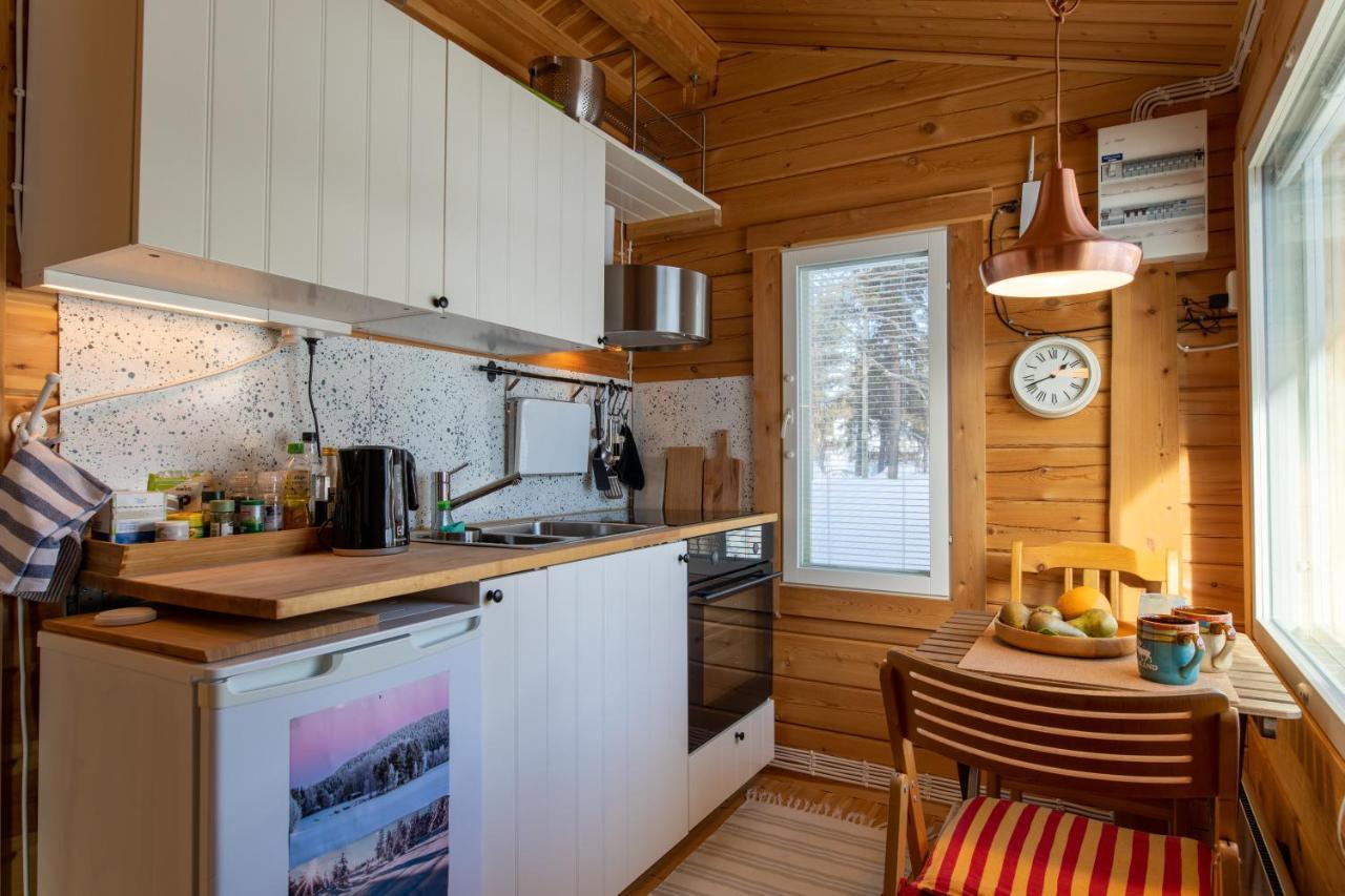 Moekki - The White Blue Wilderness Lodge Enare Exteriör bild